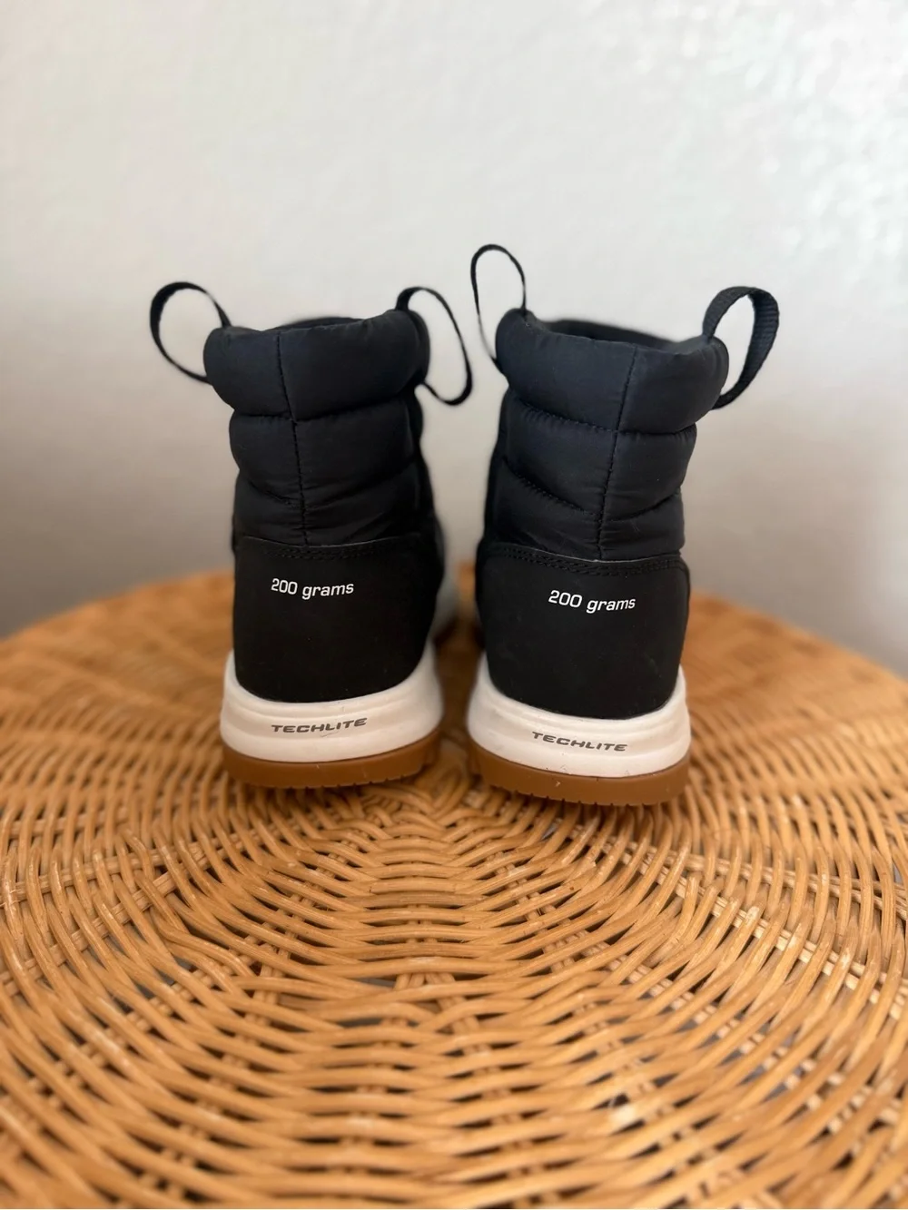 Columbia Kids Black Snow Boots with Brown Sole size 1